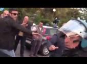 Viareggio, Salvini assediato dai contestatori: "Come faccio a passare?"